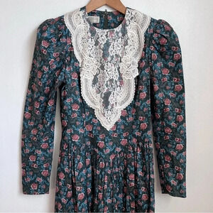 Gunne Sax Vintage Prairie Floral Prairie Dress